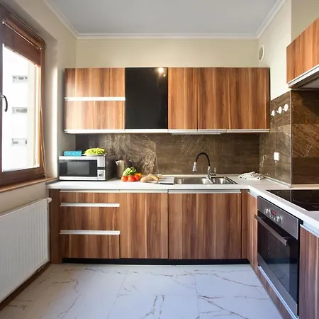 2 Bedrooms Bukowinska P&o Serviced 公寓 *