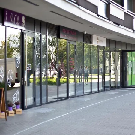 2 Bedrooms Bukowinska P&o Serviced ワルシャワ